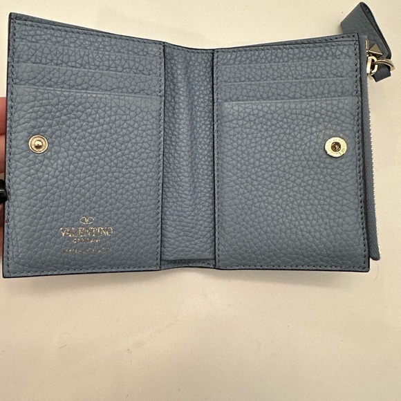 Valentino Wallet - Picture 2 of 5